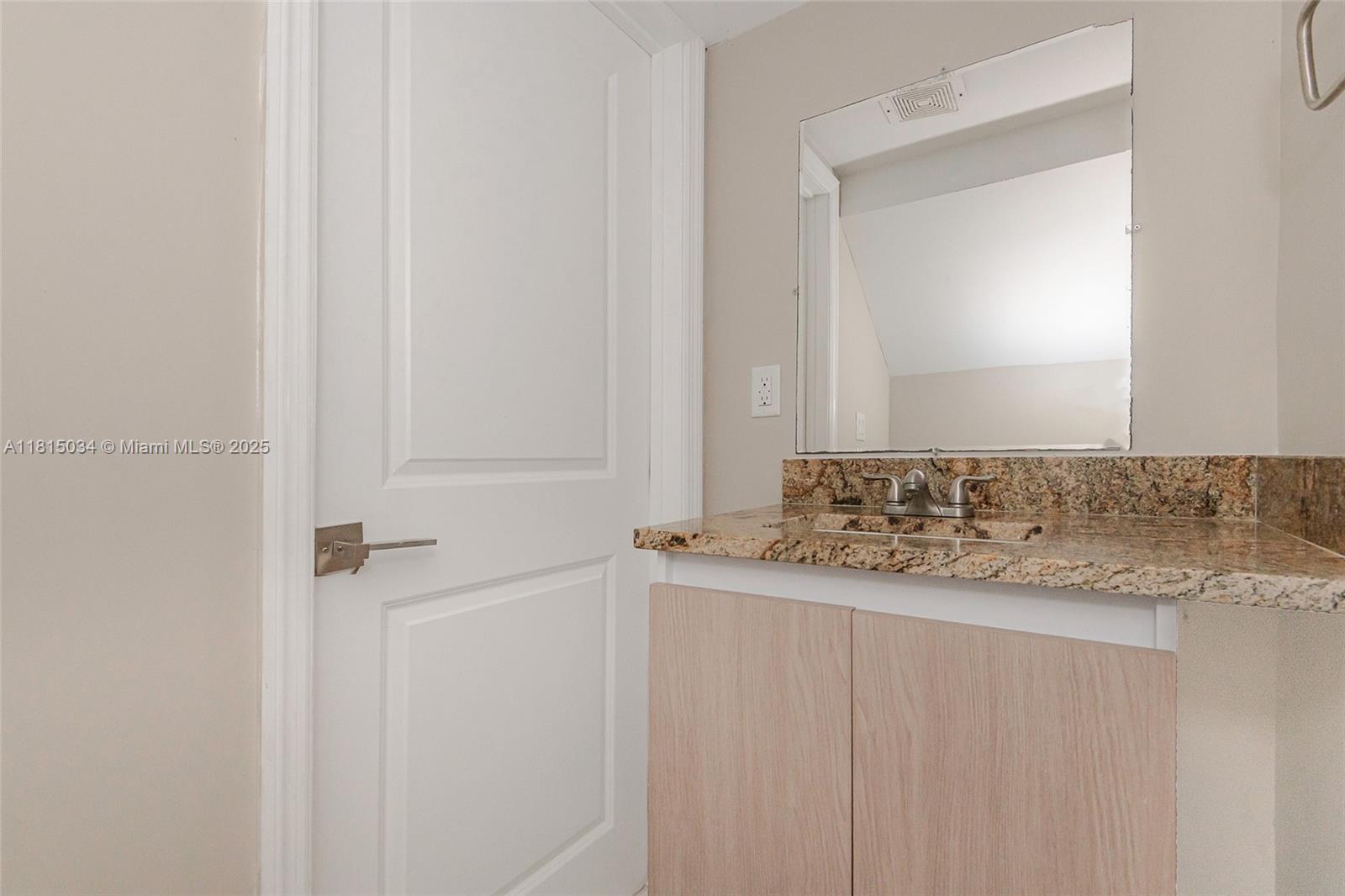 815 NW 3rd Ave, Fort Lauderdale, Florida image 12