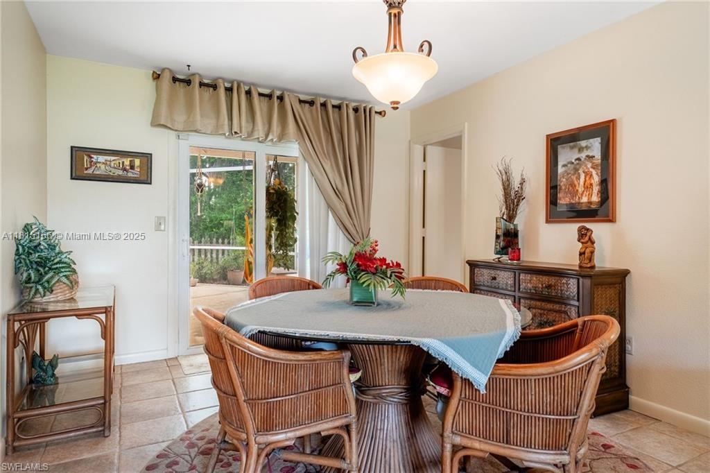4559 Springview Cir, La Belle, Florida image 10
