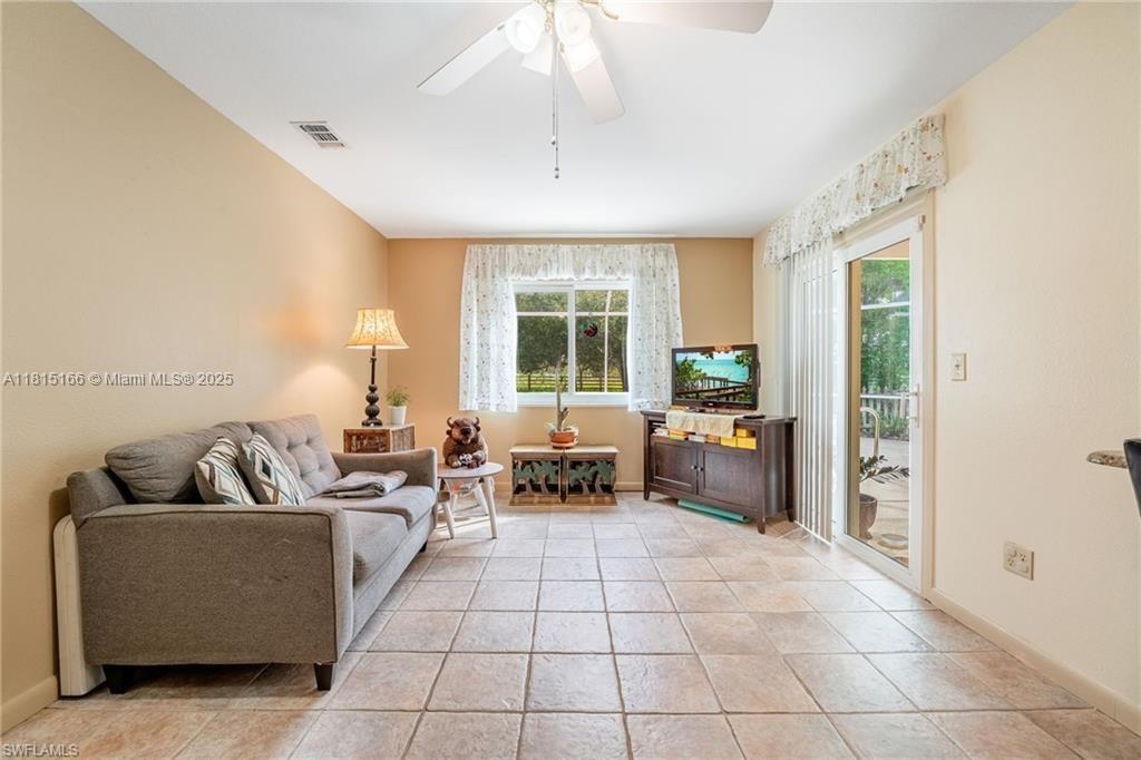4559 Springview Cir, La Belle, Florida image 13