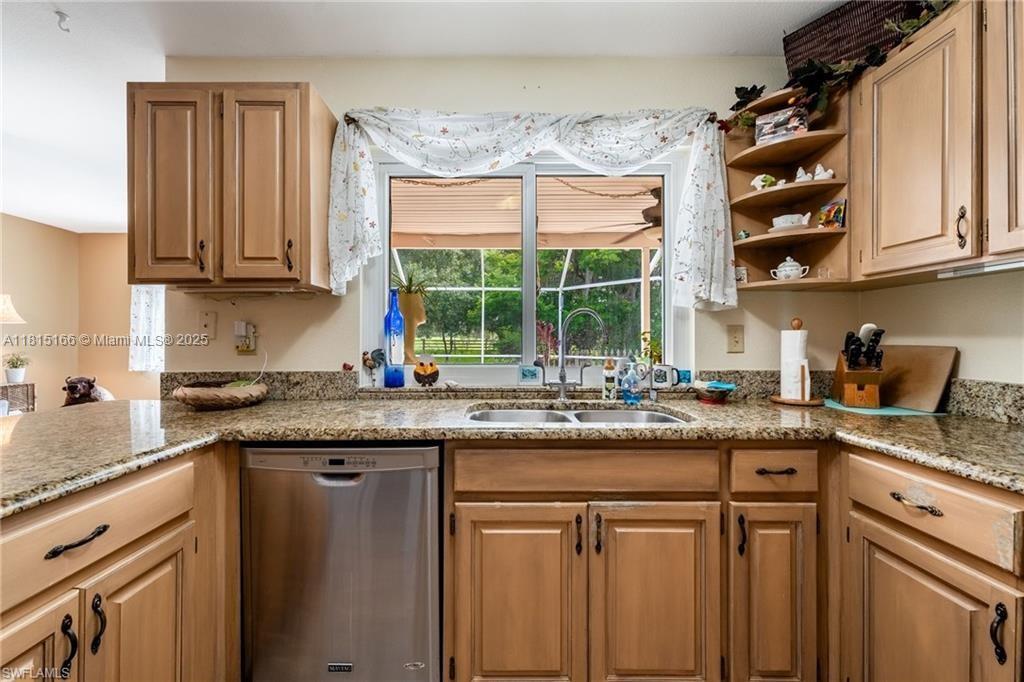 4559 Springview Cir, La Belle, Florida image 18