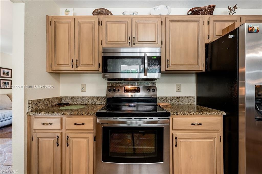 4559 Springview Cir, La Belle, Florida image 20