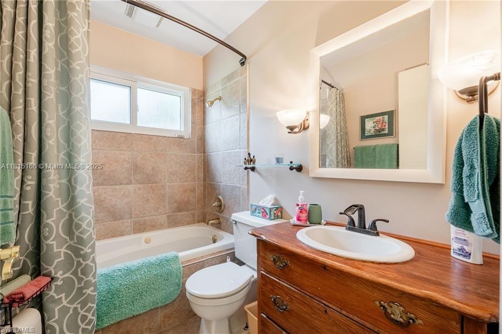 4559 Springview Cir, La Belle, Florida image 27