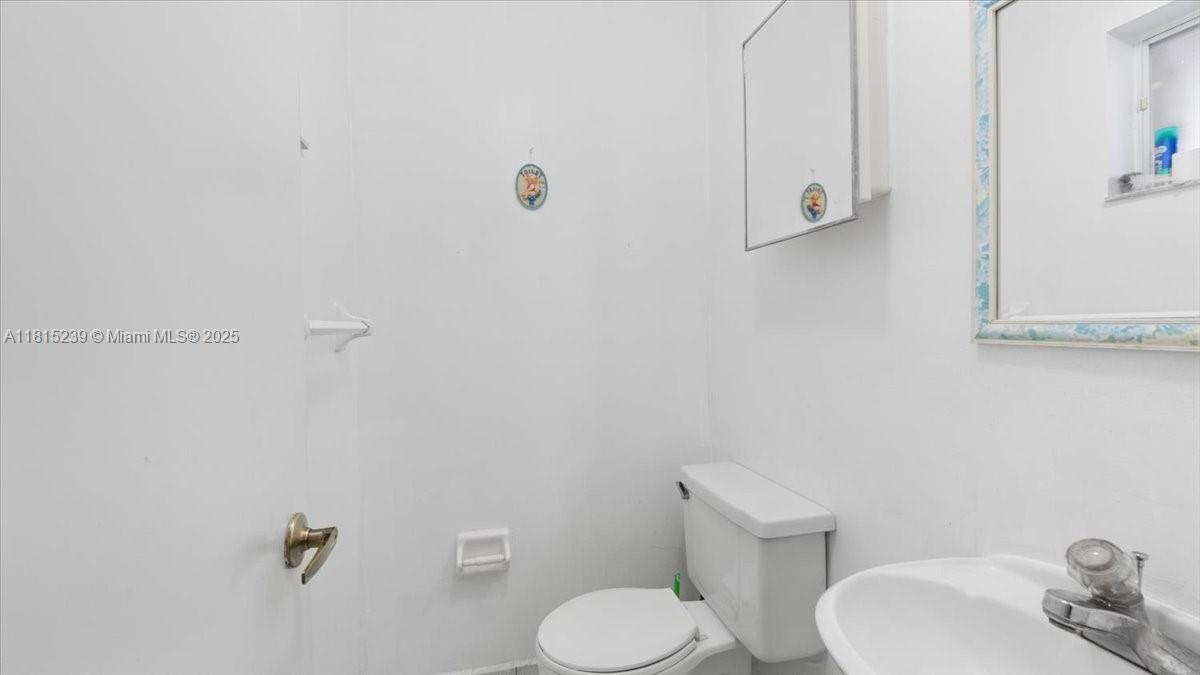 7568 W 4th Ct, Hialeah, Florida image 16