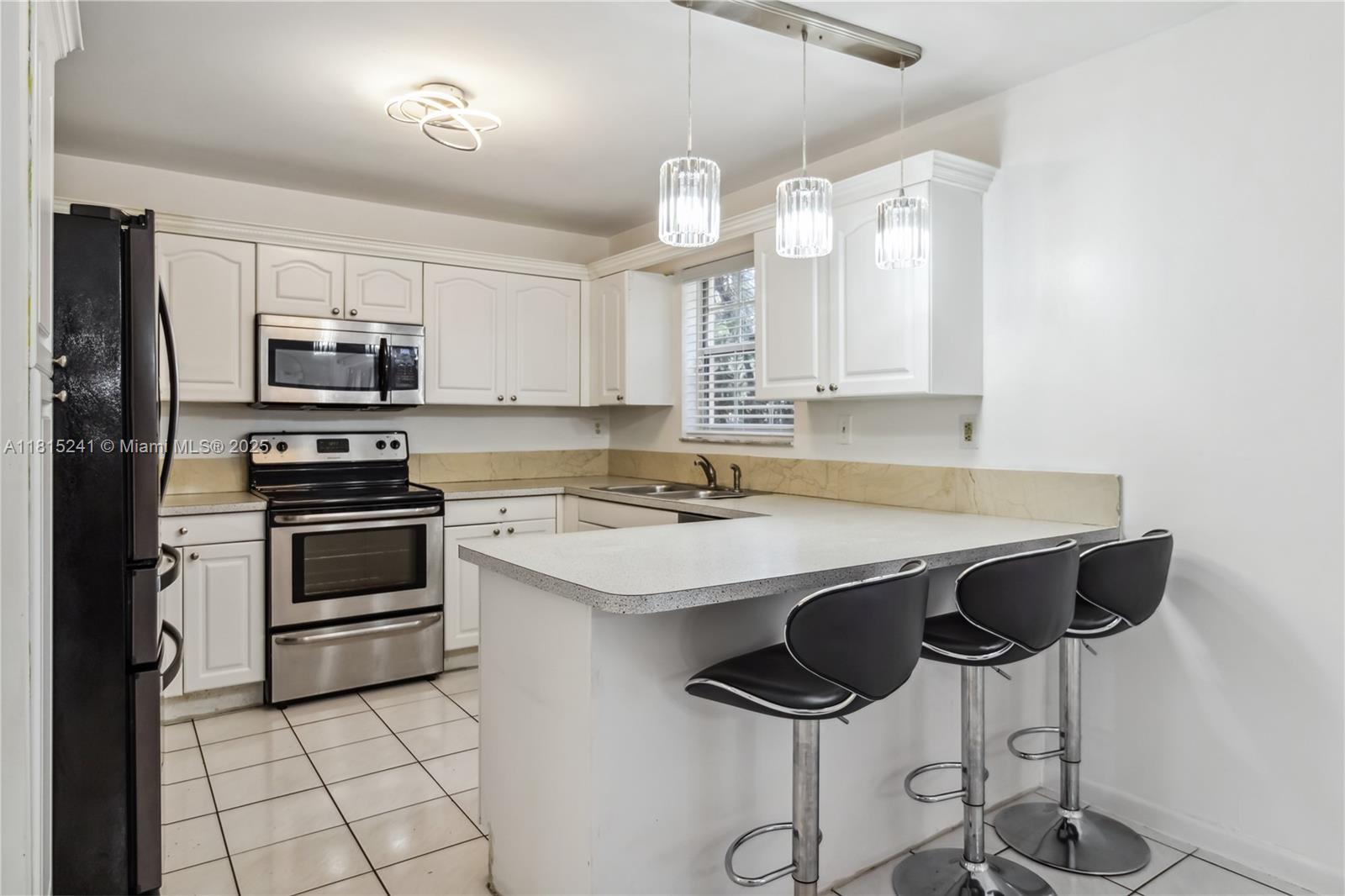 Residential, Cooper City, Florida image 10