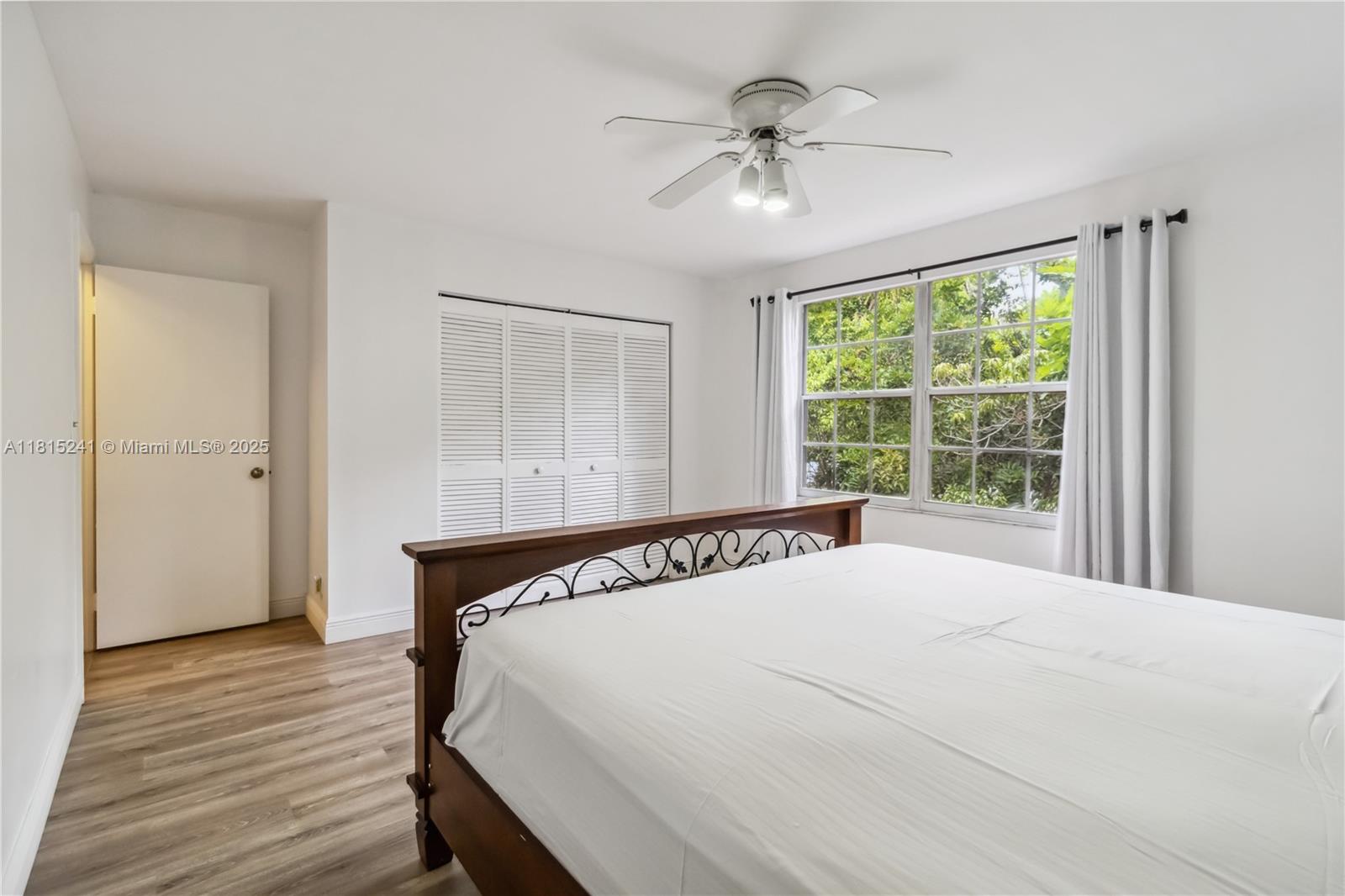 Residential, Cooper City, Florida image 28