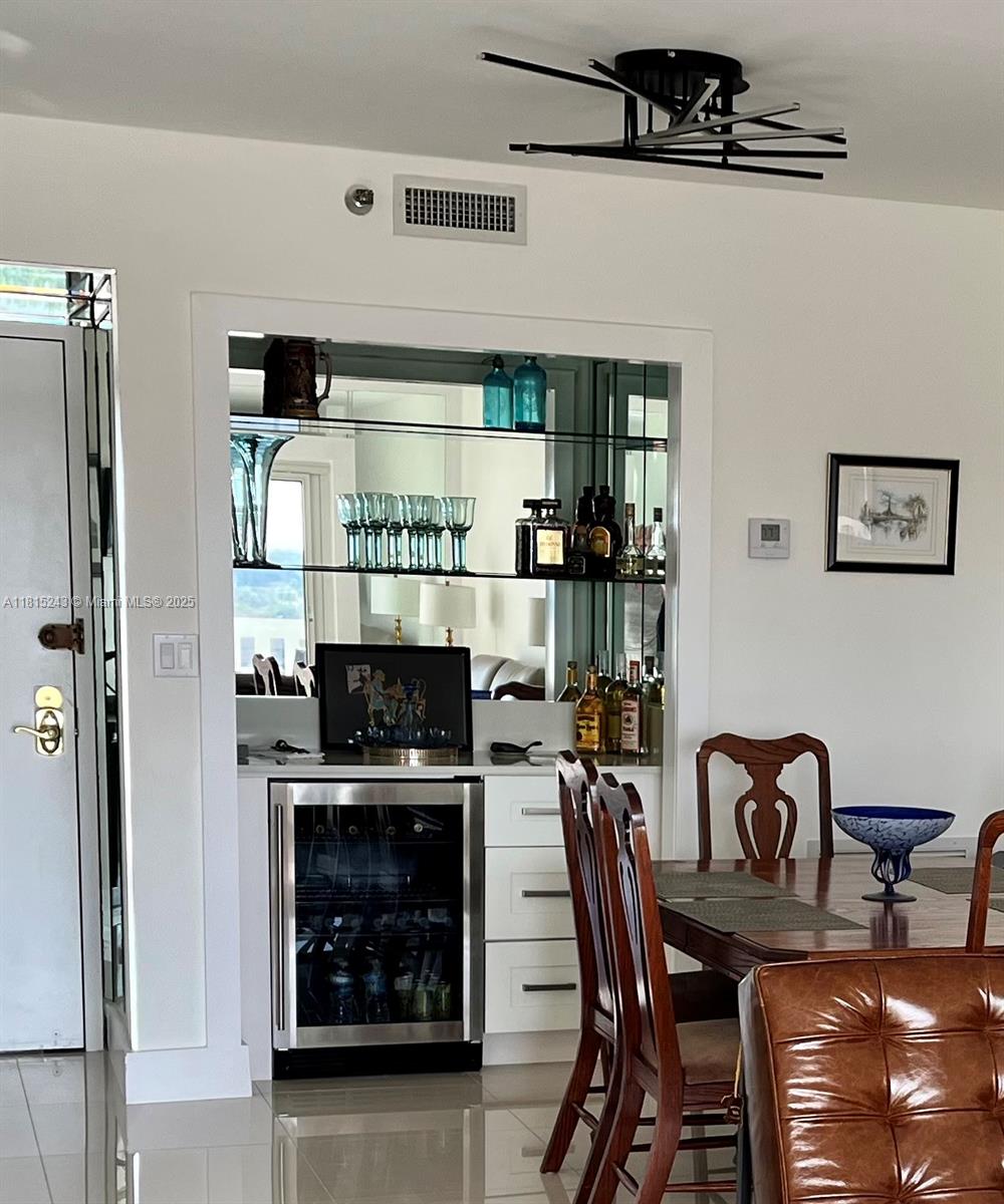 4001 Hillcrest Dr #1014, Hollywood, Florida image 11