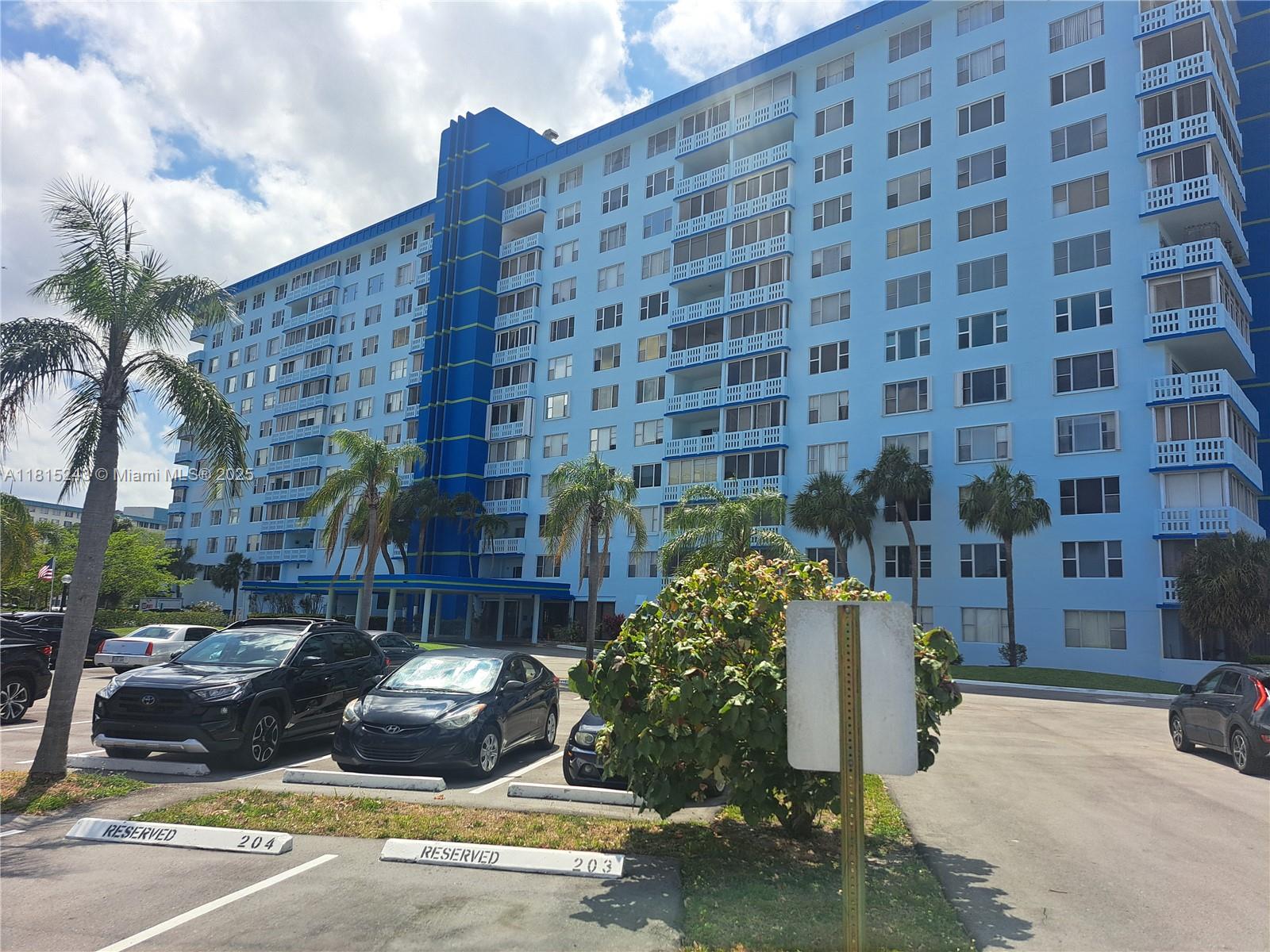 4001 Hillcrest Dr #1014, Hollywood, Florida image 26