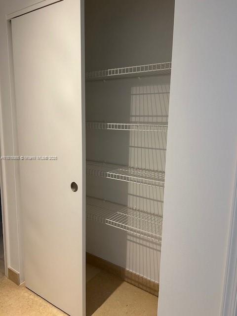 Residential, Aventura, Florida image 17
