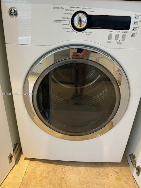 Residential, Aventura, Florida image 19