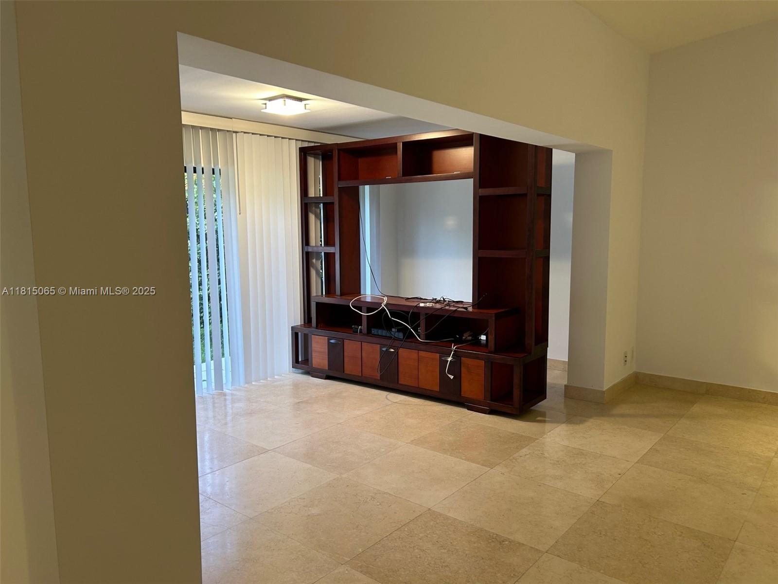 Residential, Aventura, Florida image 6