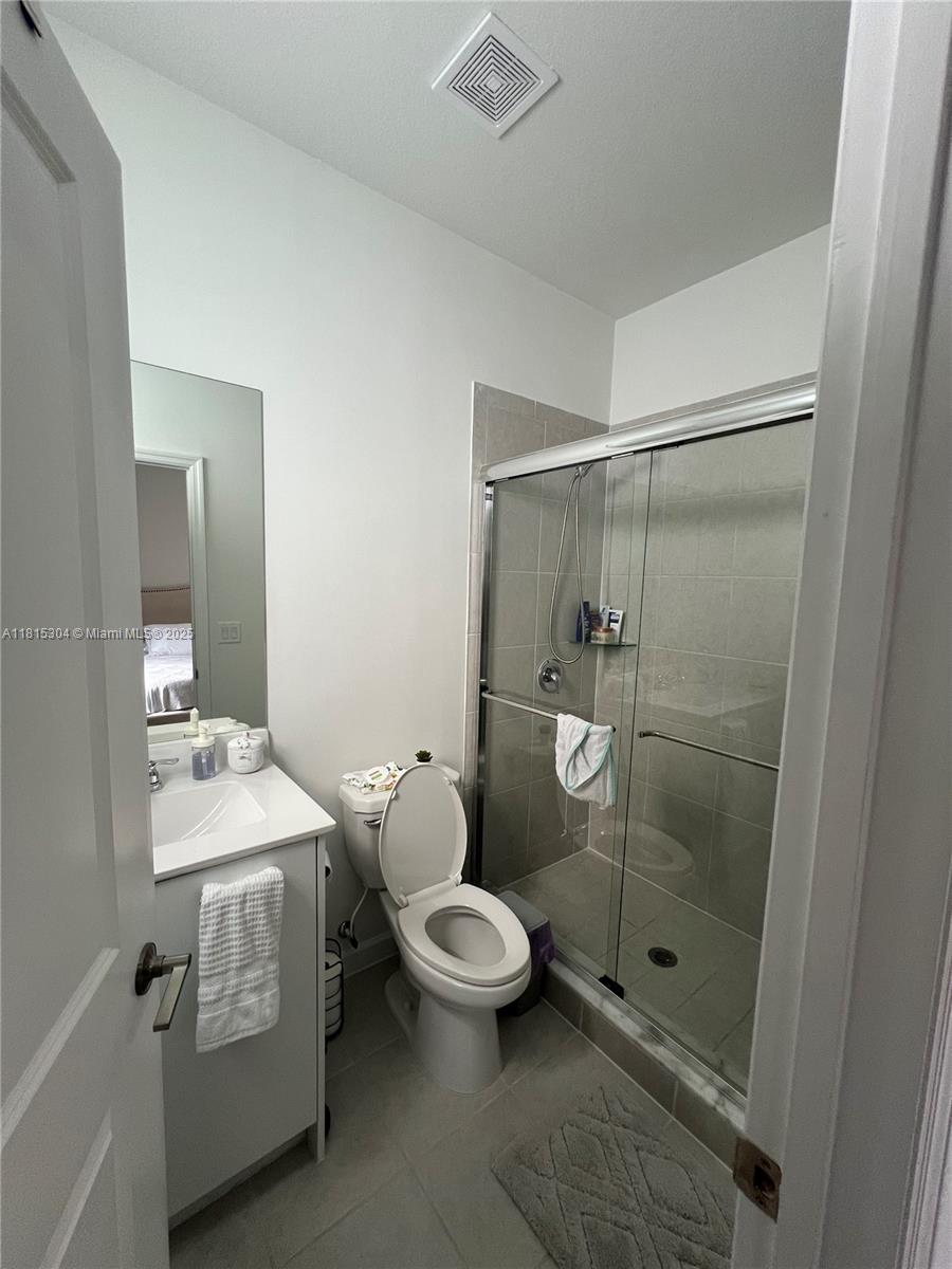 Residential, Miami Gardens, Florida image 16
