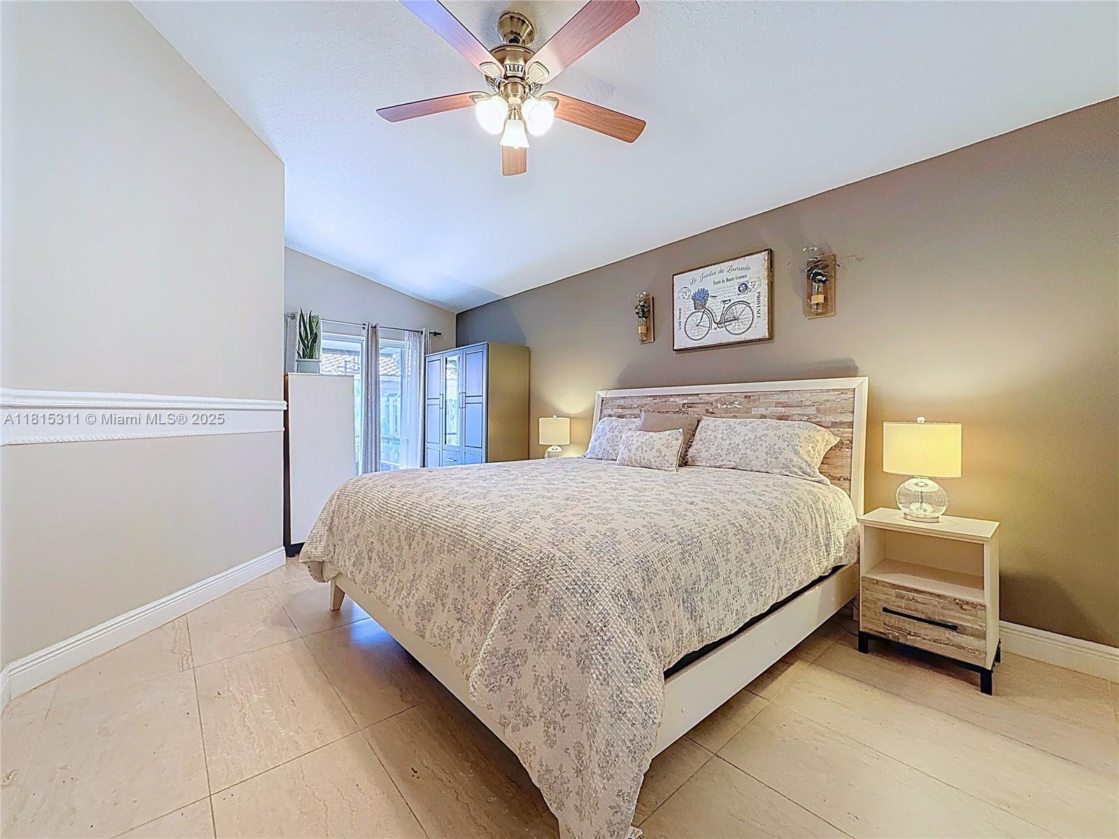 1420 Seagrape Cir, Weston, Florida image 12