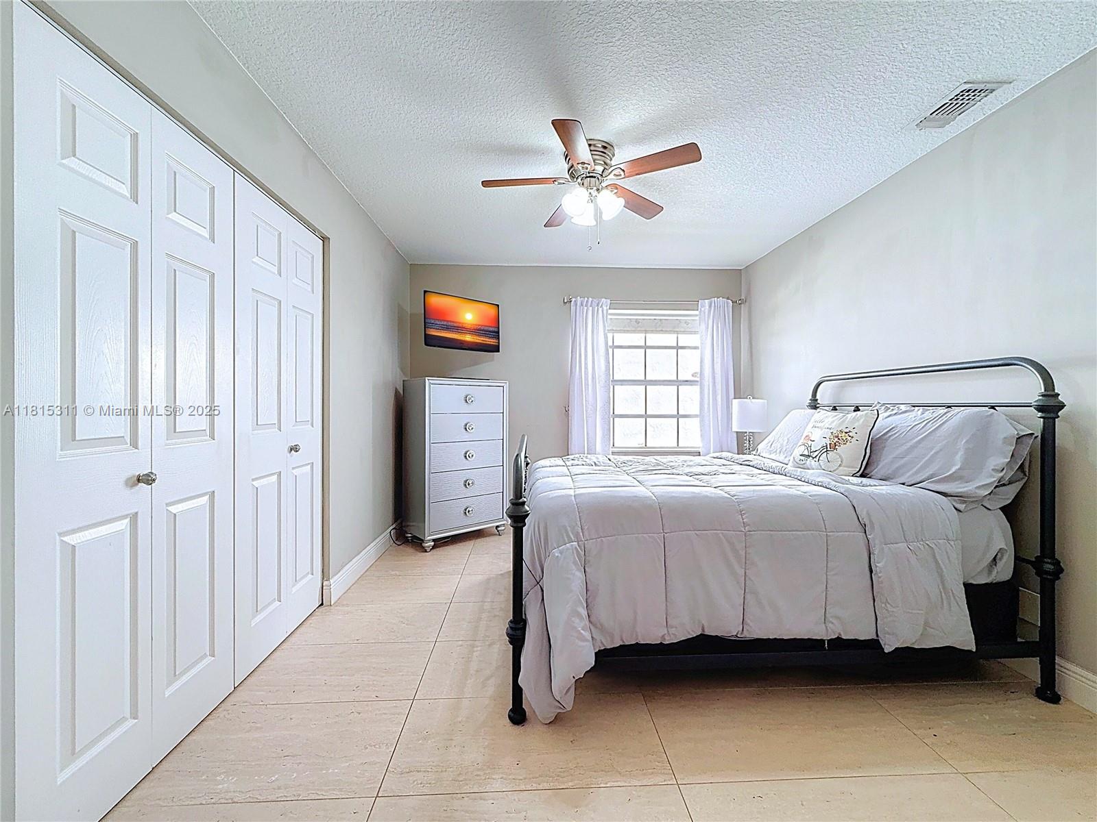 1420 Seagrape Cir, Weston, Florida image 17