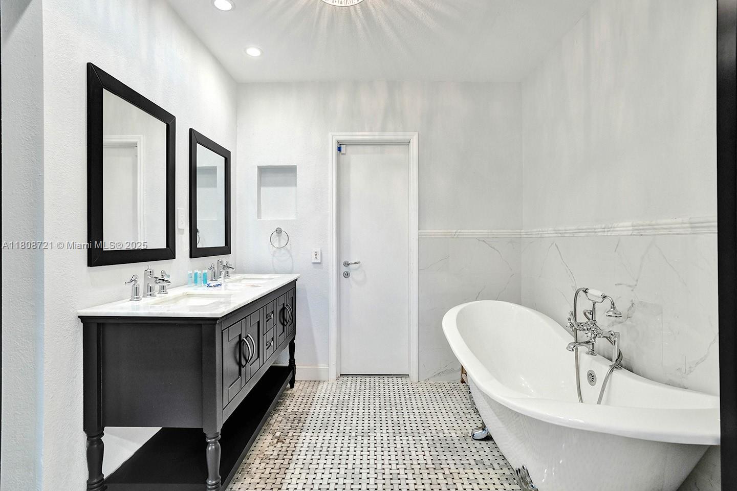 1245 Wiley St, Hollywood, Florida image 33