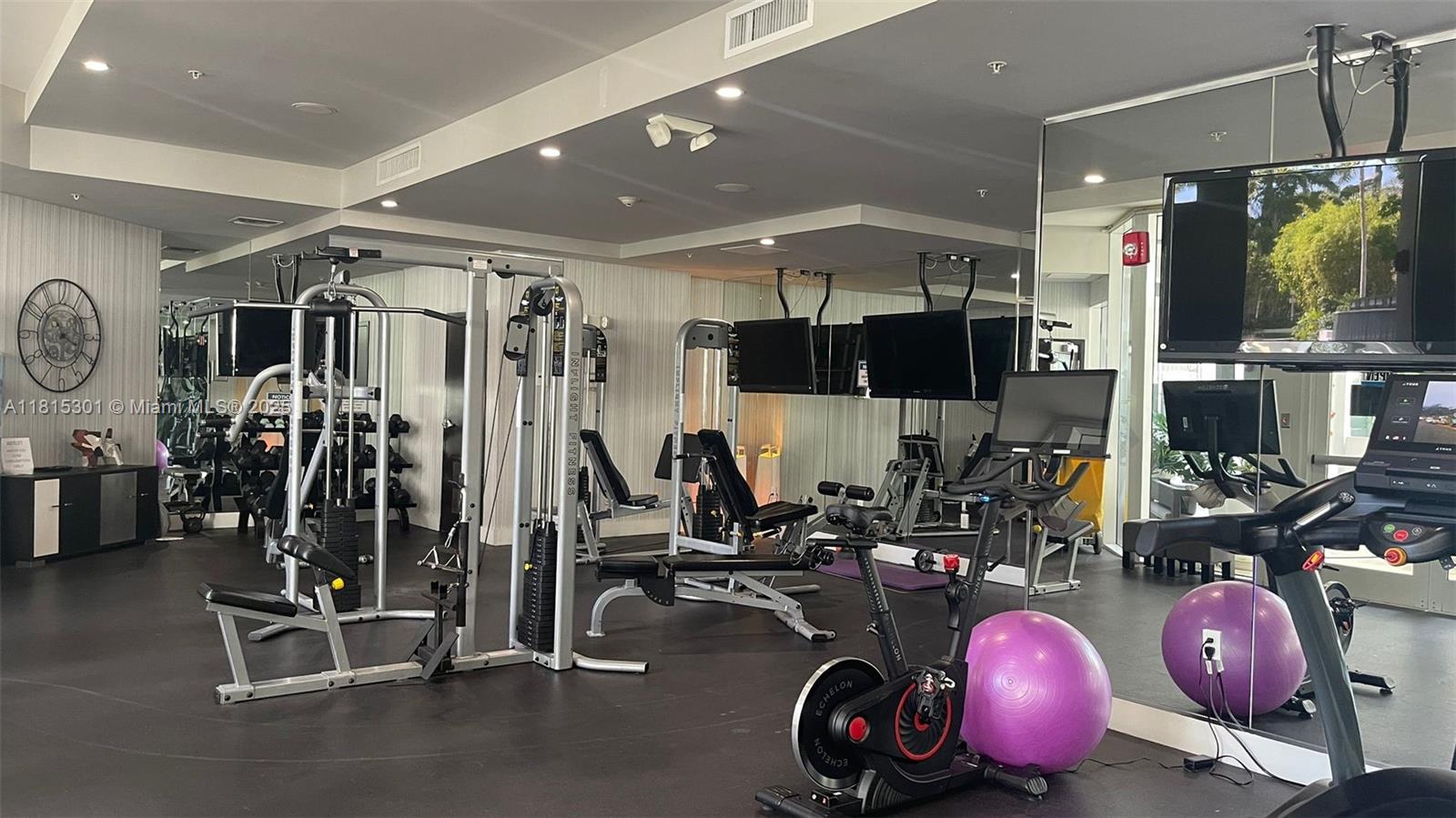 2155 Washington Ct #110, Miami Beach FL 33139