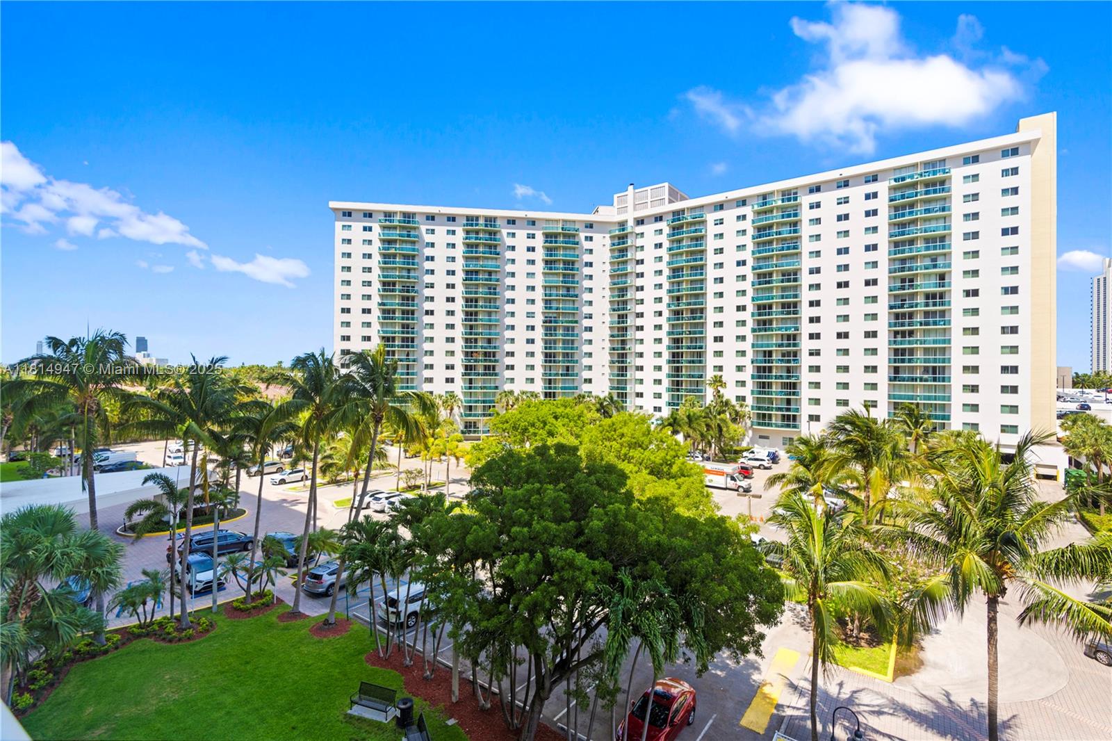 19390 Collins Ave #502, Sunny Isles Beach, Florida image 1