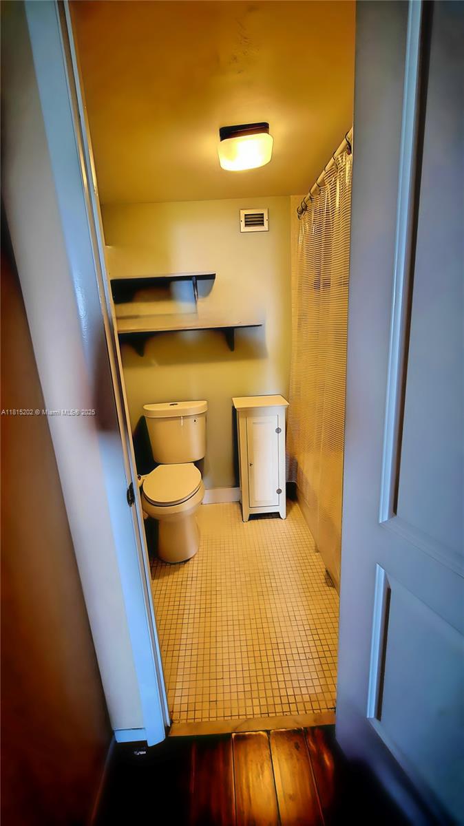 16850 S Glades Dr #8G, North Miami Beach, Florida image 14