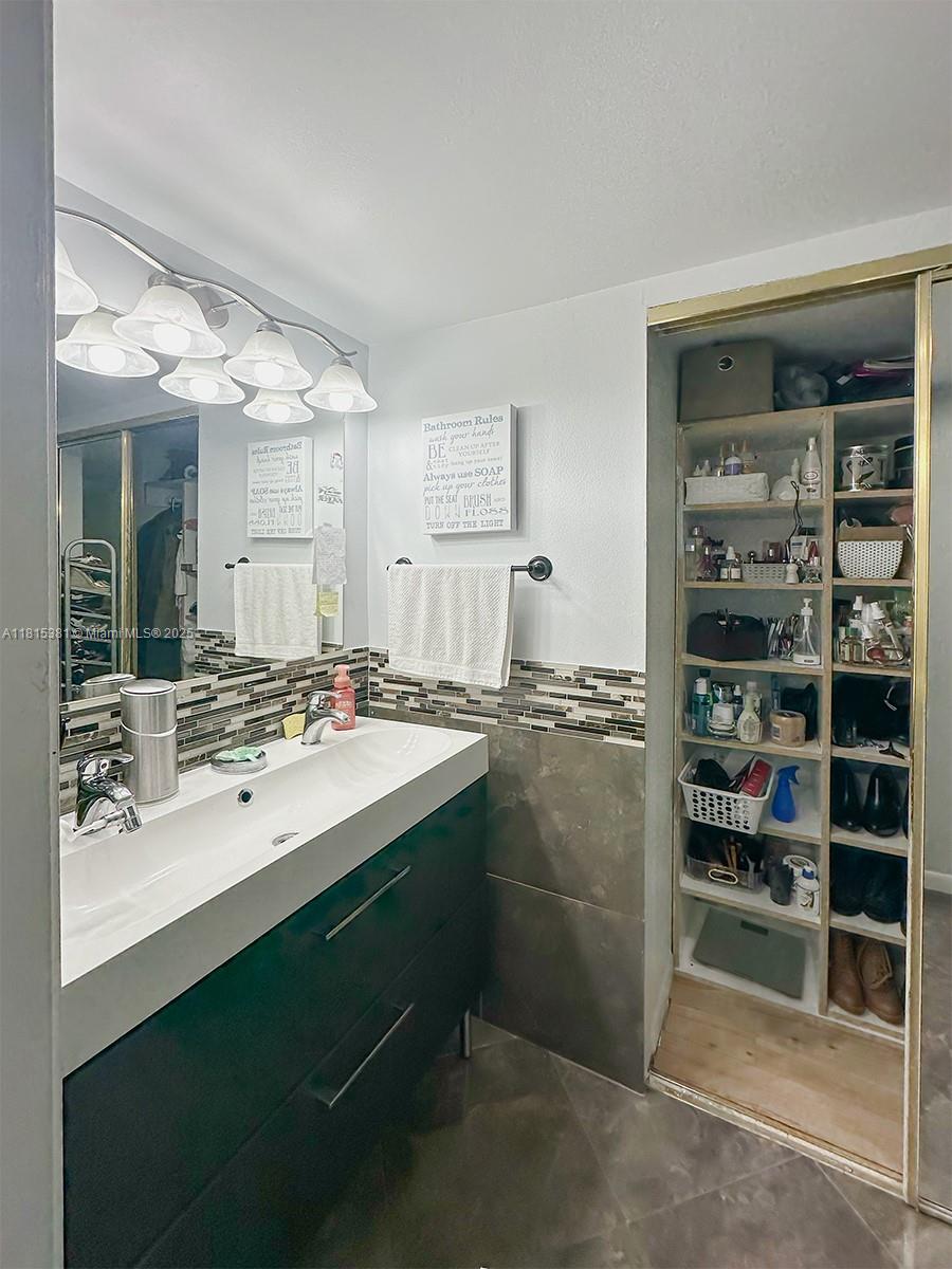 7850 W Mcnab Rd #212, Tamarac, Florida image 14