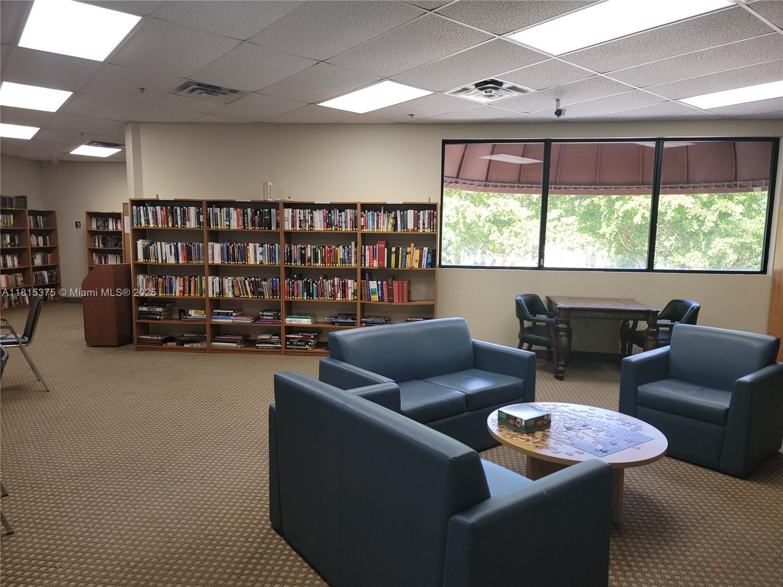 9823 S Hollybrook Lake Dr #202, Pembroke Pines, Florida image 44