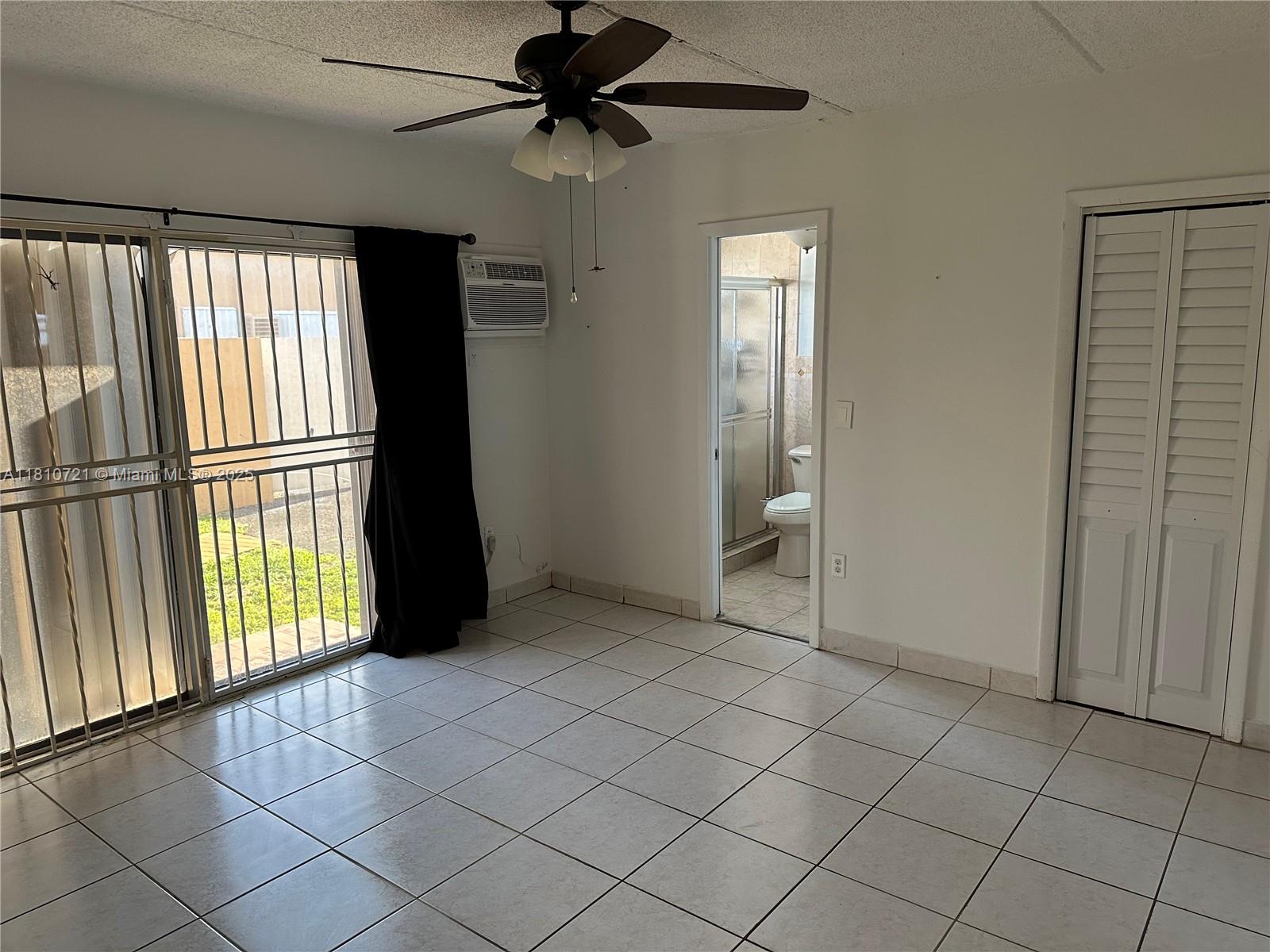 1154 W 35th St #123, Hialeah, Florida image 4