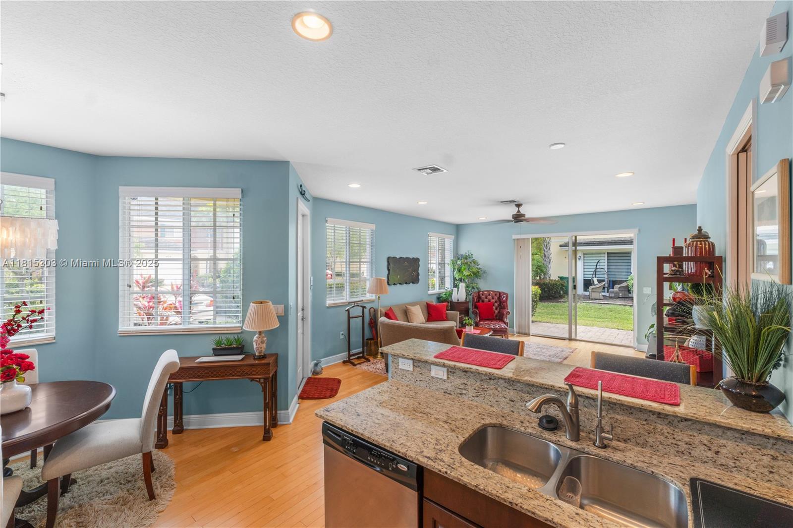 7702 Paddock Pl, Davie, Florida image 21