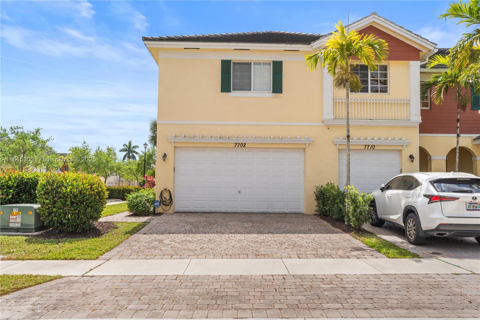 7702 Paddock Pl, Davie, Florida image 38