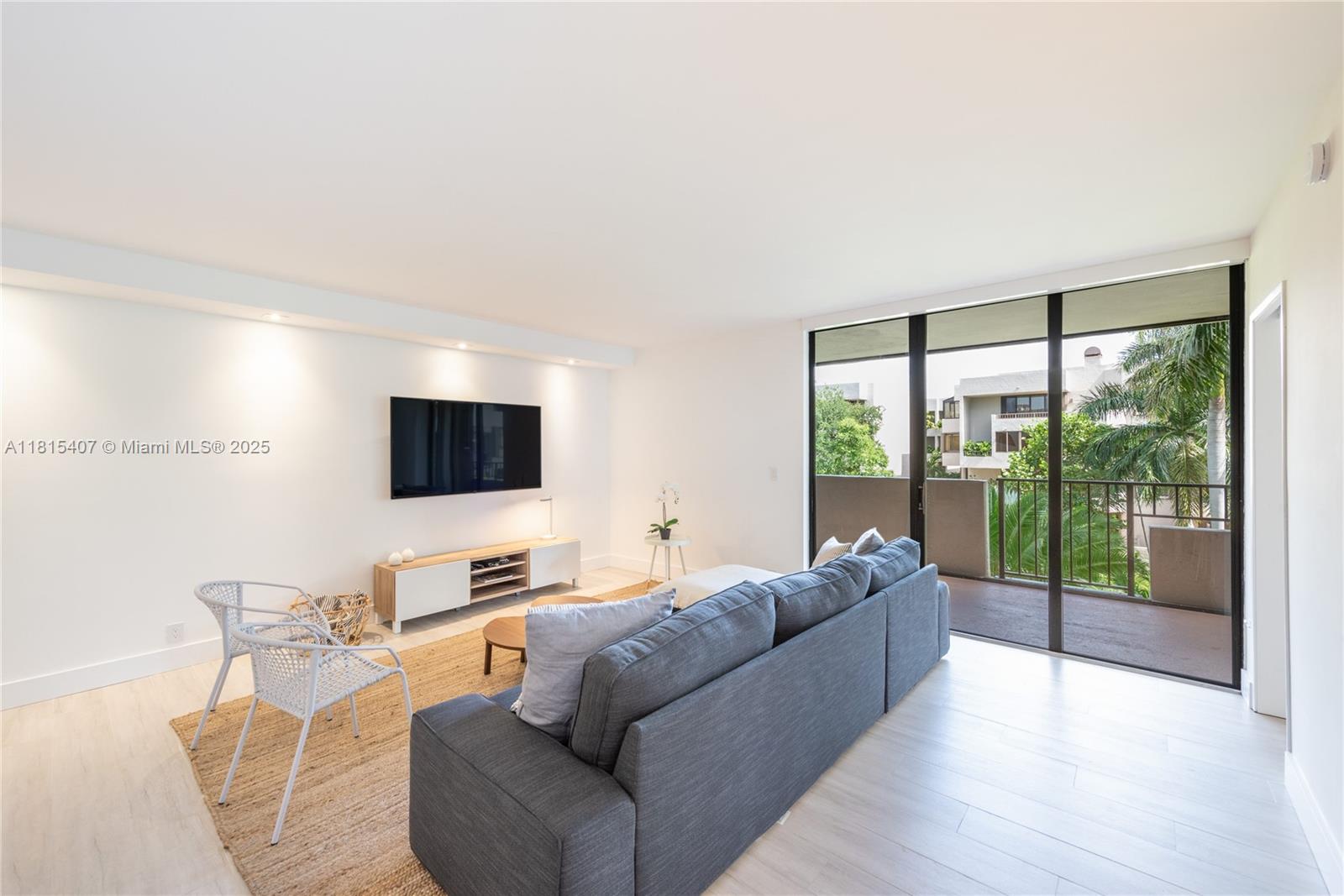 181 Crandon Blvd #306, Key Biscayne, Florida image 3