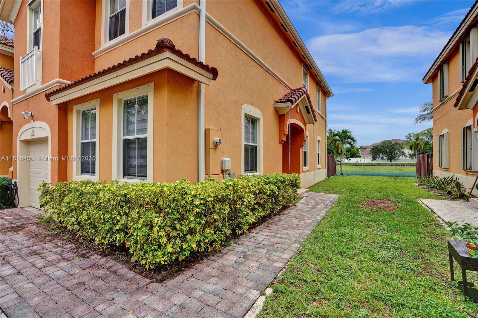 8495 SW 165th Pl, Miami, Florida image 9