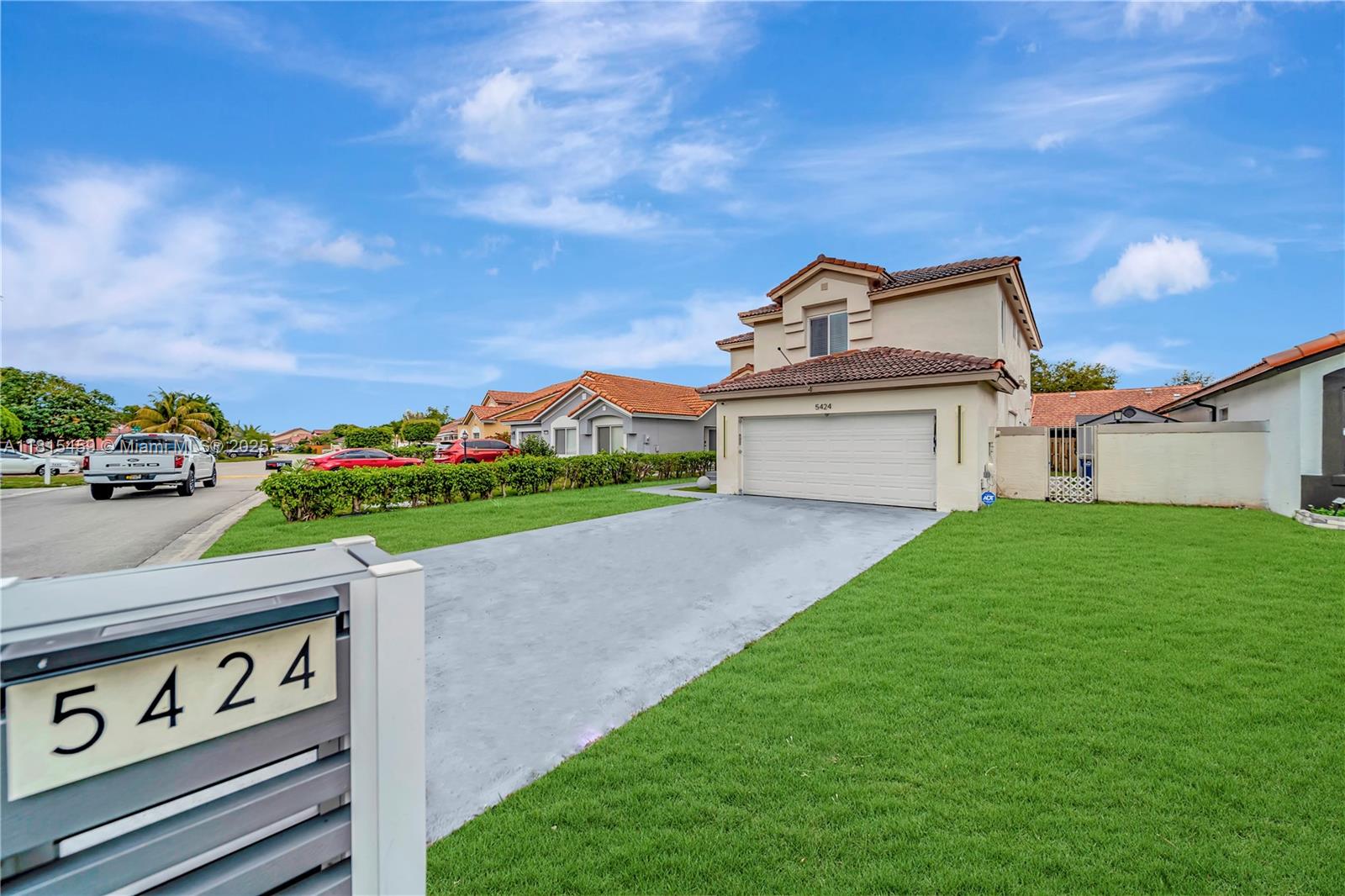 5424 NW 190th St, Miami Gardens, Florida image 1