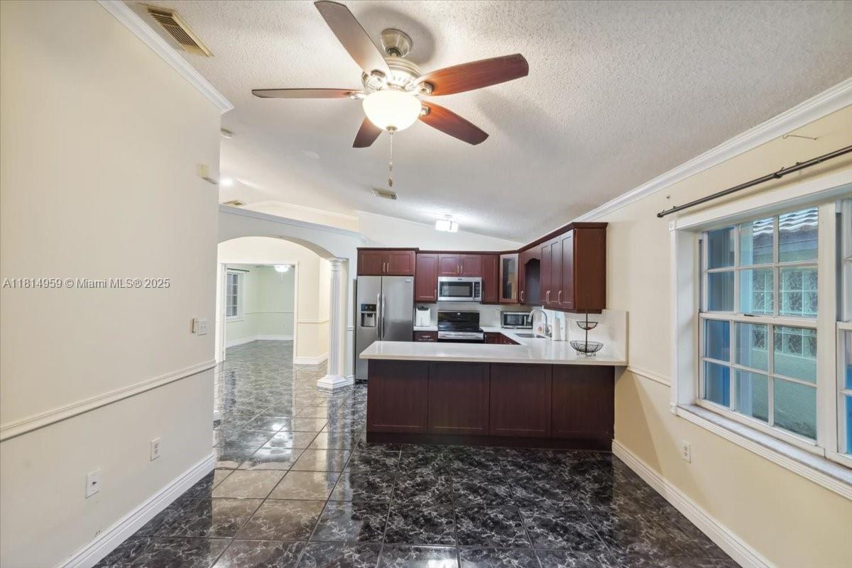 17610 SW 4th Ct, Pembroke Pines, Florida image 19