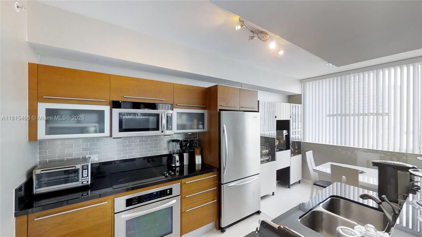 Property photo # 9