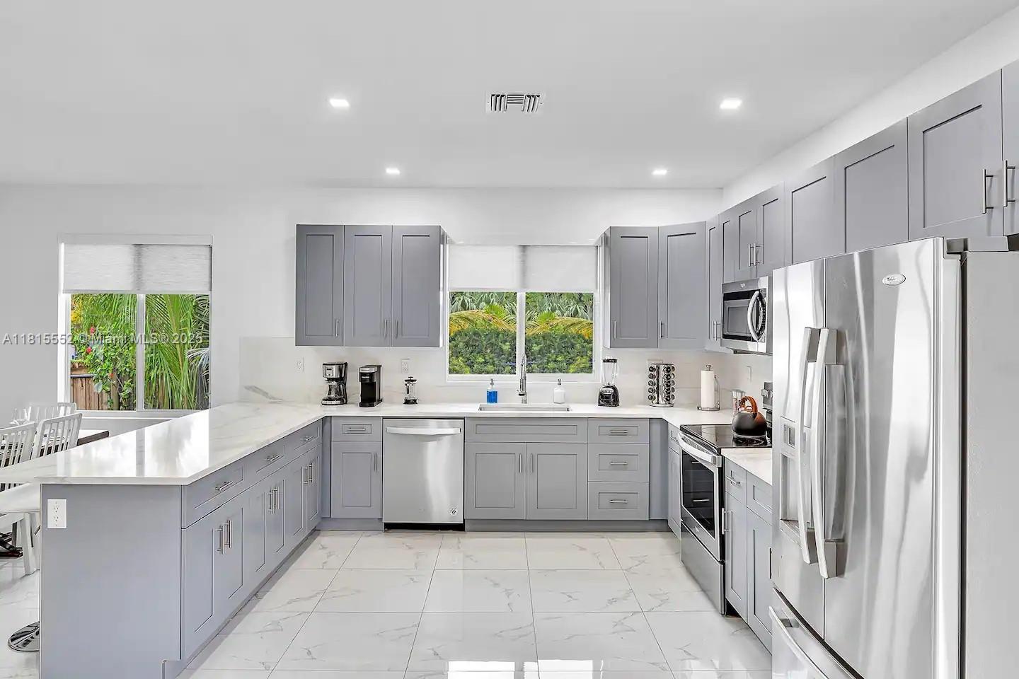 10245 SW 212th St, Cutler Bay, Florida image 6