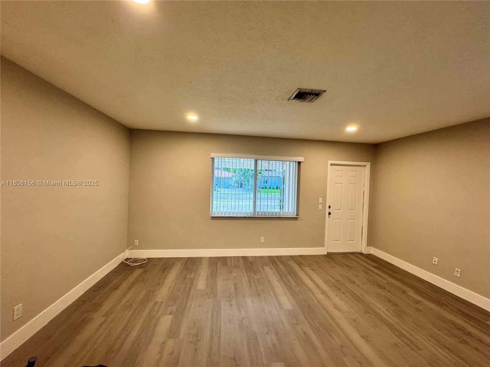 1304 NW 6th Ave, Fort Lauderdale, Florida image 15