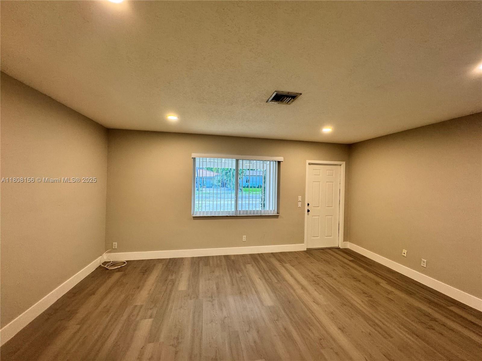 1304 NW 6th Ave, Fort Lauderdale, Florida image 21