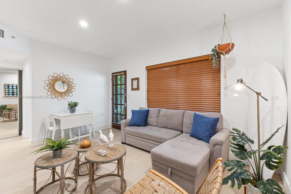 Property photo # 6