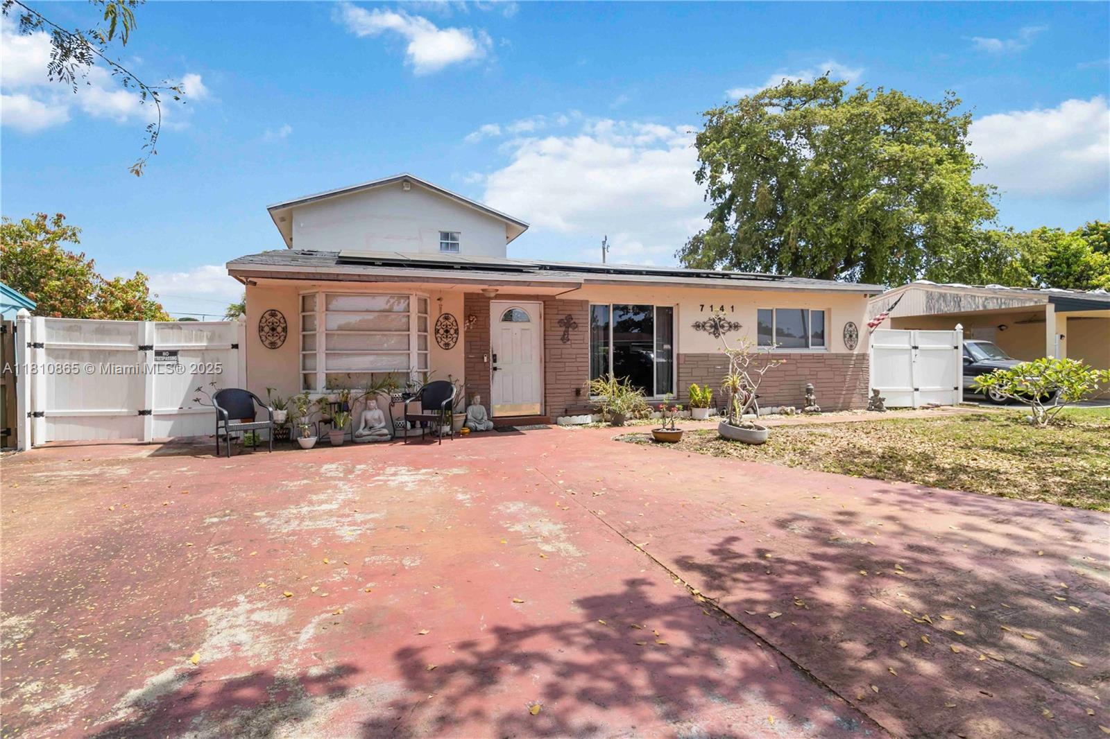 7141 Custer St, Hollywood, Florida image 1