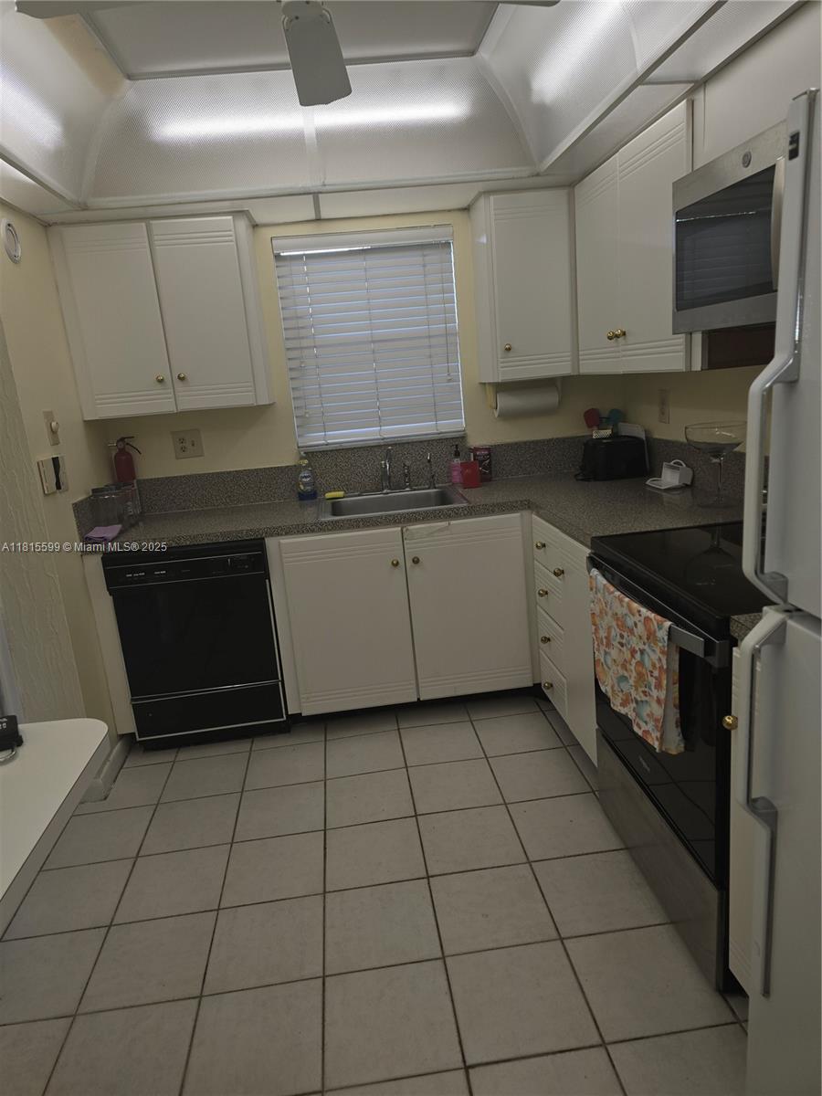 6200 NW 44th St #405, Lauderhill, Florida image 7
