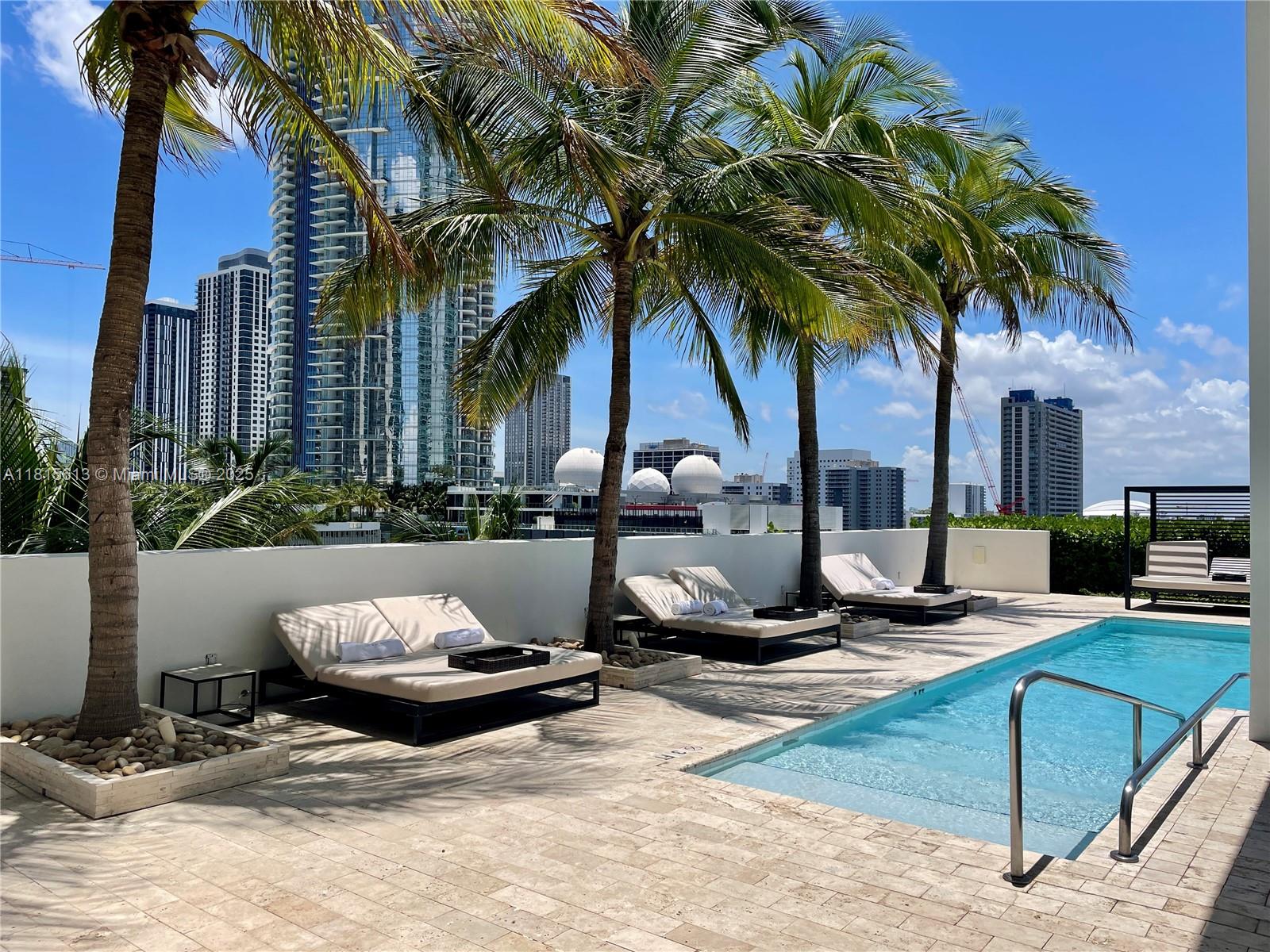 1040 Biscayne Blvd #1105, Miami FL 33132