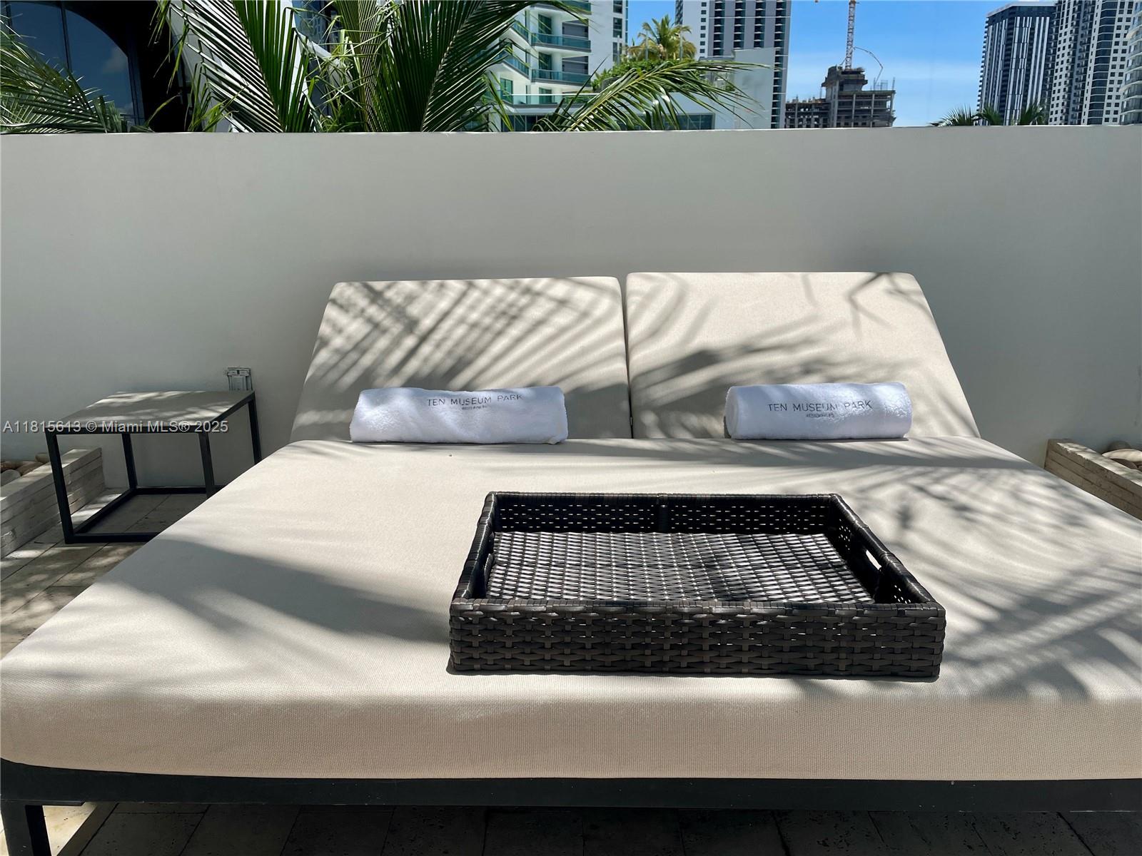 1040 Biscayne Blvd #1105, Miami FL 33132
