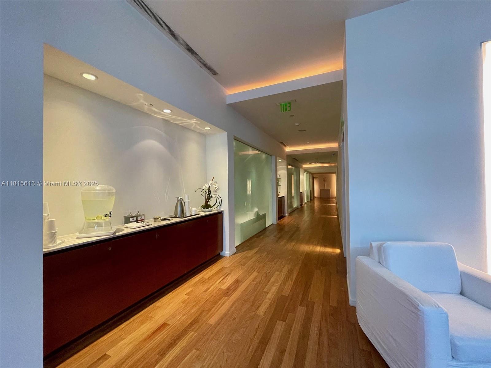 1040 Biscayne Blvd #1105, Miami FL 33132