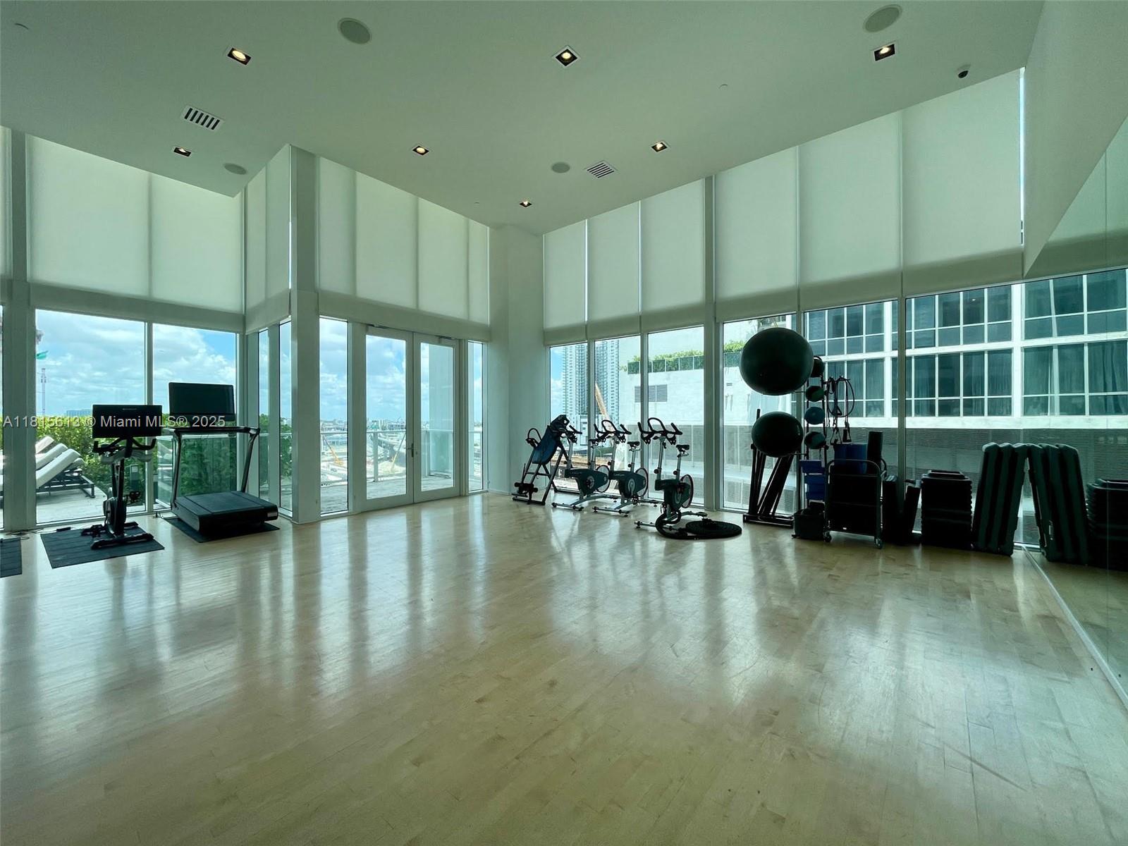 1040 Biscayne Blvd #1105, Miami FL 33132