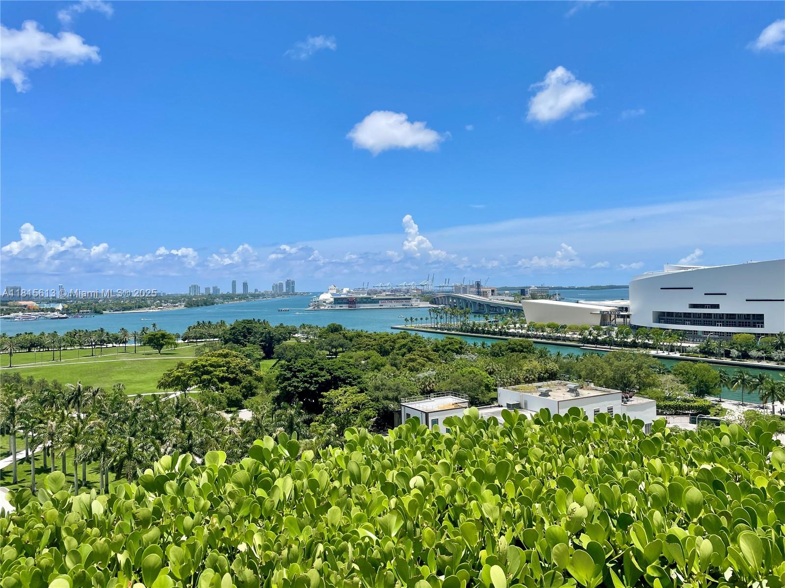 1040 Biscayne Blvd #1105, Miami FL 33132