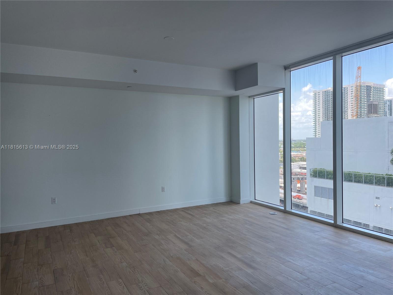 1040 Biscayne Blvd #1105, Miami FL 33132