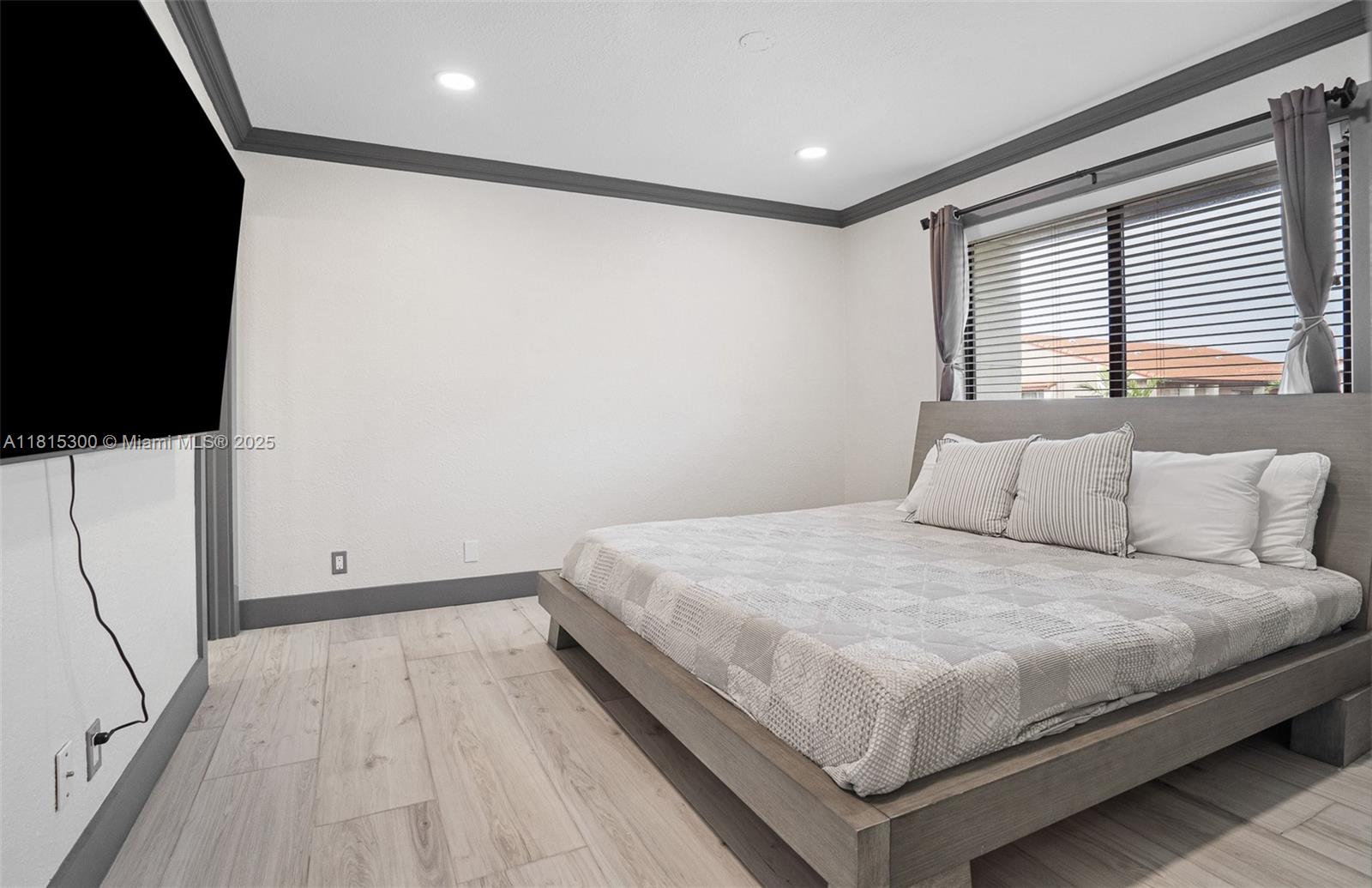 Property photo # 5