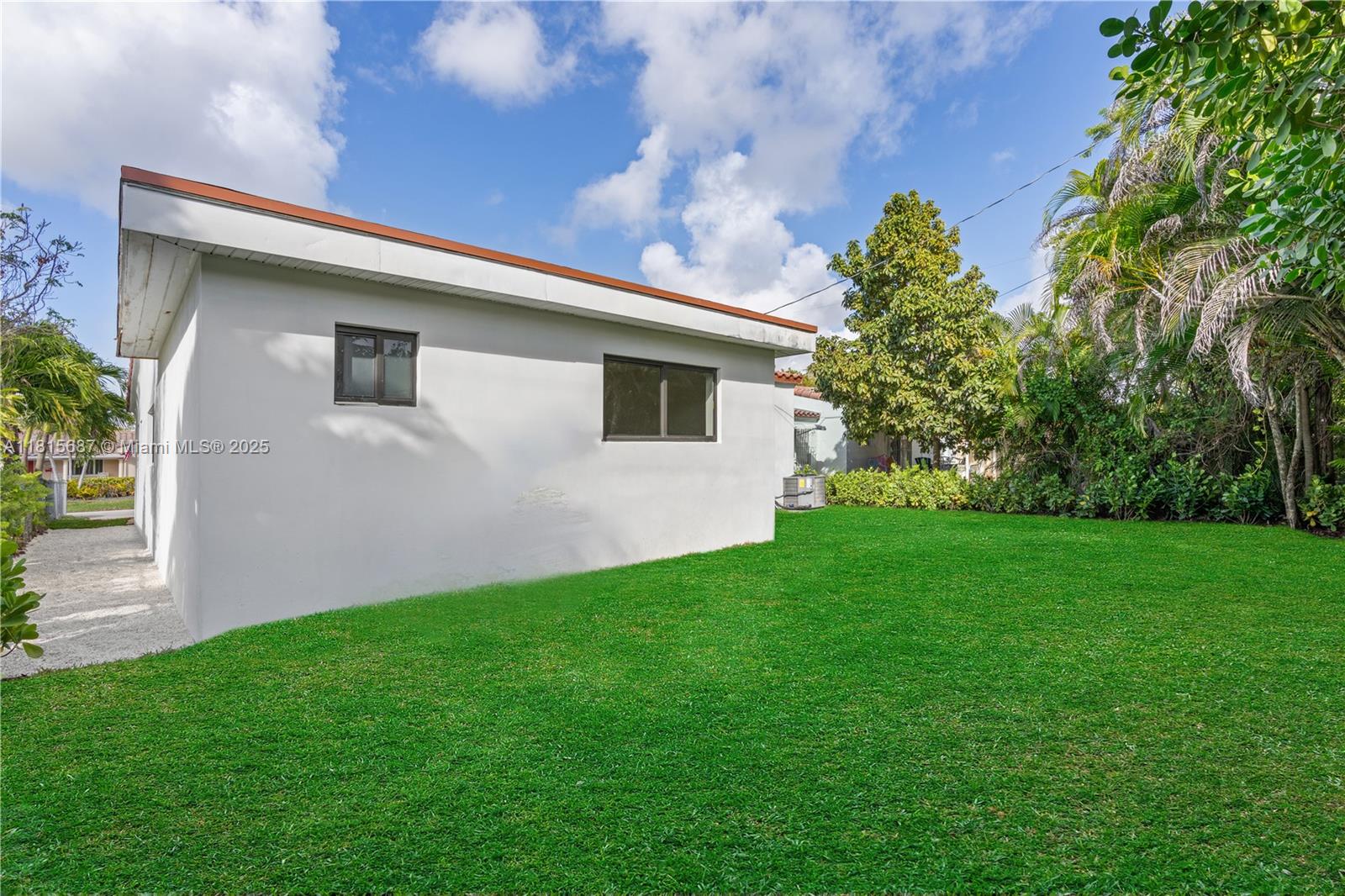 6110 SW 12th St, West Miami, Florida image 19