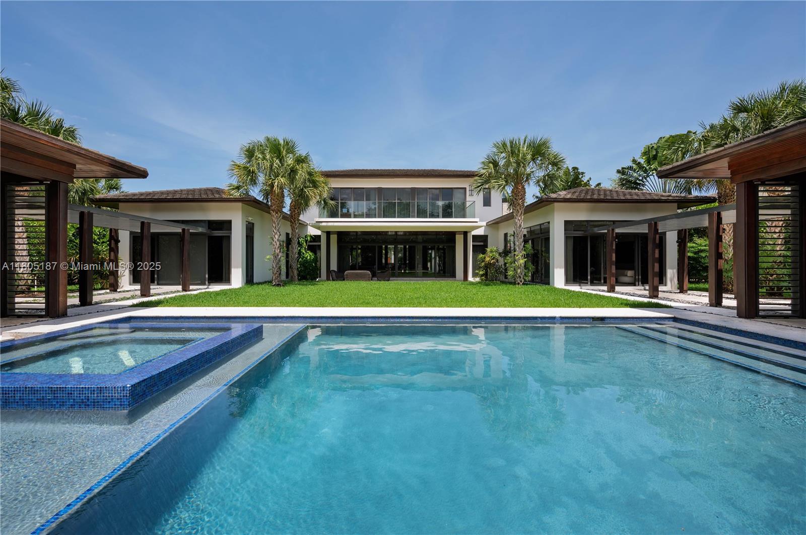 Residential, Pinecrest, Florida image 10