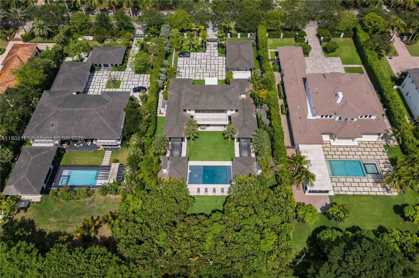 Residential, Pinecrest, Florida image 33
