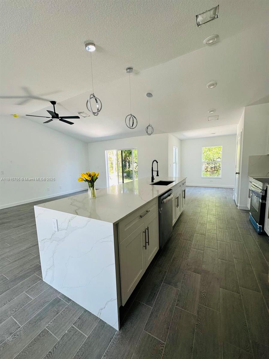 8036 104th Ct, Vero Beach, Florida image 3