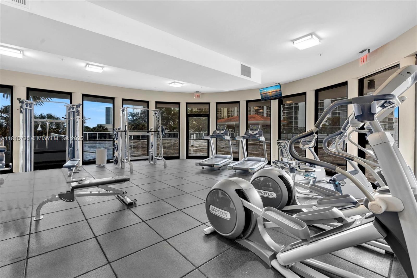 20505 E Country Club Dr #138, Aventura, Florida image 15