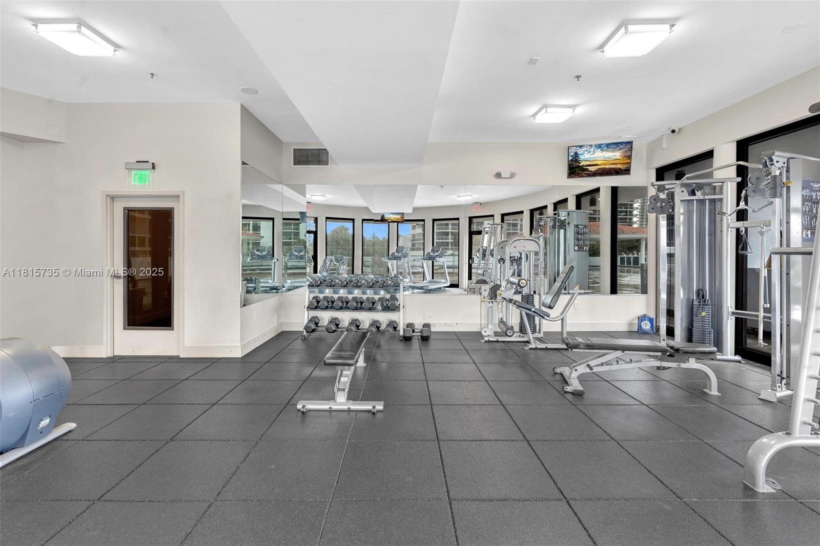 20505 E Country Club Dr #138, Aventura, Florida image 16